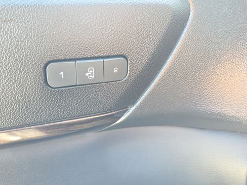 Used 2015 GMC Acadia Denali AWD/4WD image 29