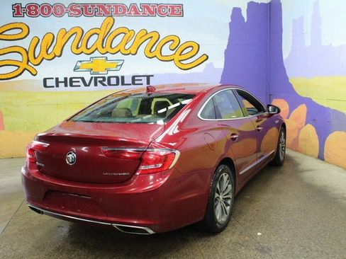 Used 2018 Buick LaCrosse Premium image 8
