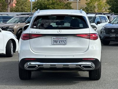 Used 2024 Mercedes-Benz GLC 300 image 5