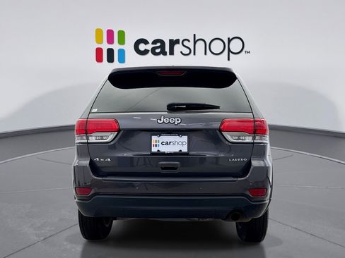 Used 2018 Jeep Grand Cherokee Laredo image 4
