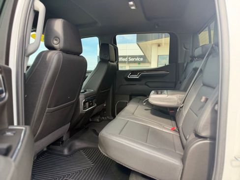 Used 2024 GMC Sierra 1500 Elevation w/ Elevation Premium Package AWD/4WD image 7