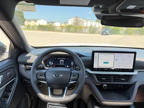 Used 2026 Ford Explorer Tremor w/ Tremor Ultimate Package AWD/4WD image 28