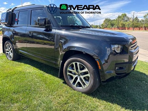 Used 2024 Land Rover Defender 110 X-Dynamic SE AWD/4WD image 2