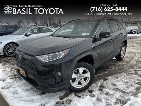 Used 2019 Toyota RAV4 XLE w/ Convenience Package image 1