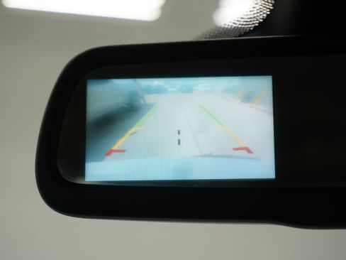 Used 2019 Dodge Journey SE w/ Connectivity Group FWD image 17