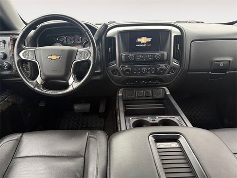 Used 2017 Chevrolet Silverado 1500 LTZ Z71 w/ Realtree Edition image 10