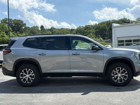 Used 2026 GMC Acadia AT4 w/ Luxury Package AWD/4WD image 5
