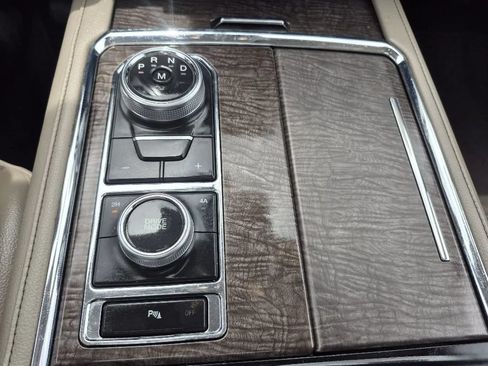 Used 2019 Ford Expedition Max Limited w/ Equipment Group 301A AWD/4WD image 31