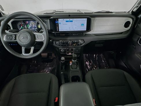 Used 2025 Jeep Wrangler Sahara w/ Safety Group image 26