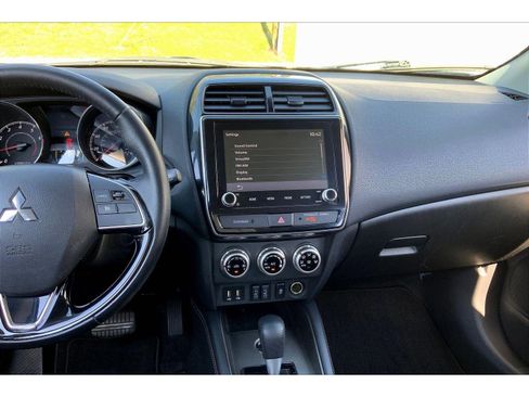 Used 2021 Mitsubishi Outlander Sport SE AWD/4WD image 6