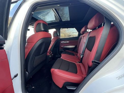 Used 2023 Genesis GV70 2.5T w/ Sport Prestige Package image 13