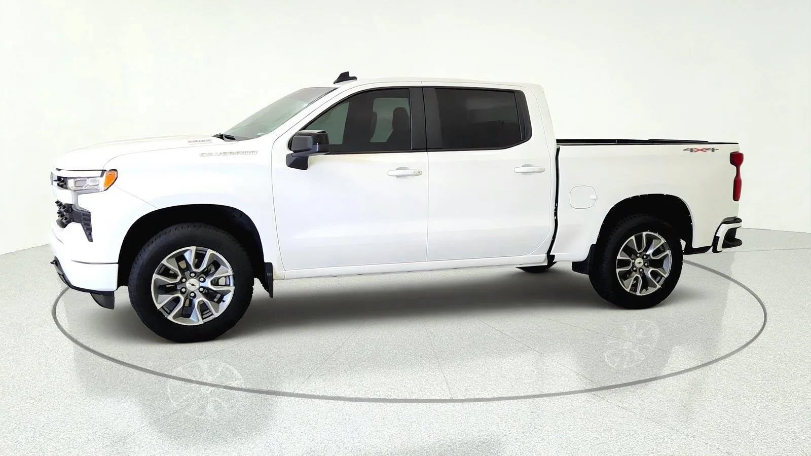 Used 2026 Chevrolet Silverado 1500 RST w/ Convenience Package II AWD/4WD image 3