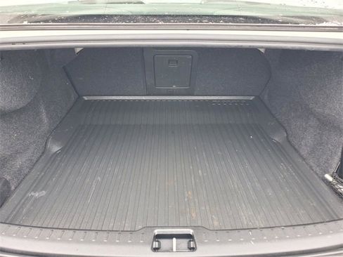 Used 2021 Volvo S60 T5 R-Design image 35