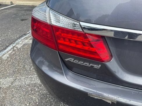 Used 2015 Honda Accord EX-L image 7