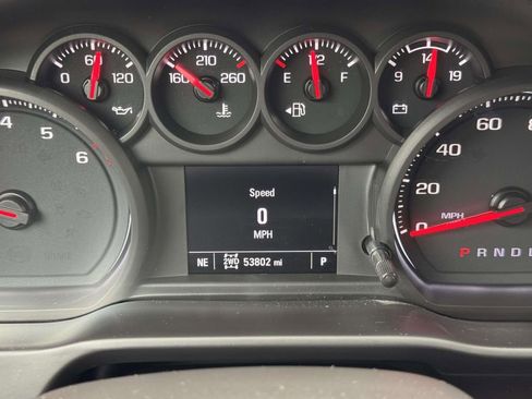 Used 2021 Chevrolet Silverado 1500 Custom Trail Boss w/ LPO, Dark Essentials Package AWD/4WD image 11