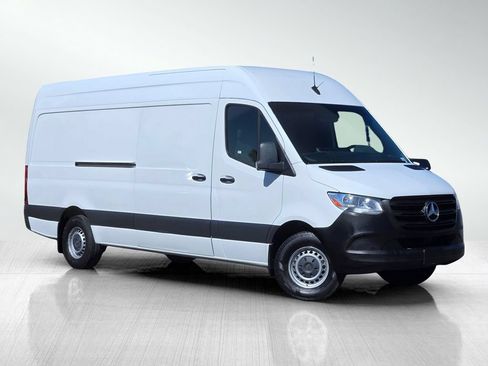 Used 2021 Mercedes-Benz Sprinter 2500 w/ Driver Convenience Package image 2
