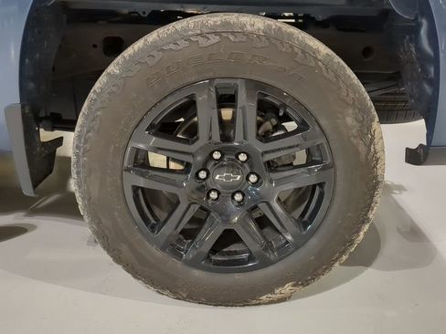 Used 2024 Chevrolet Silverado 1500 Custom w/ Turbomax Blackout Package AWD/4WD image 6