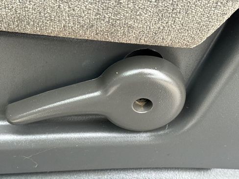 Used 2006 Chevrolet Silverado 3500 2WD Regular Cab image 19