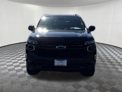 Used 2023 Chevrolet Suburban RST AWD/4WD image 2