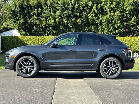 New 2026 Porsche Macan AWD/4WD image 2