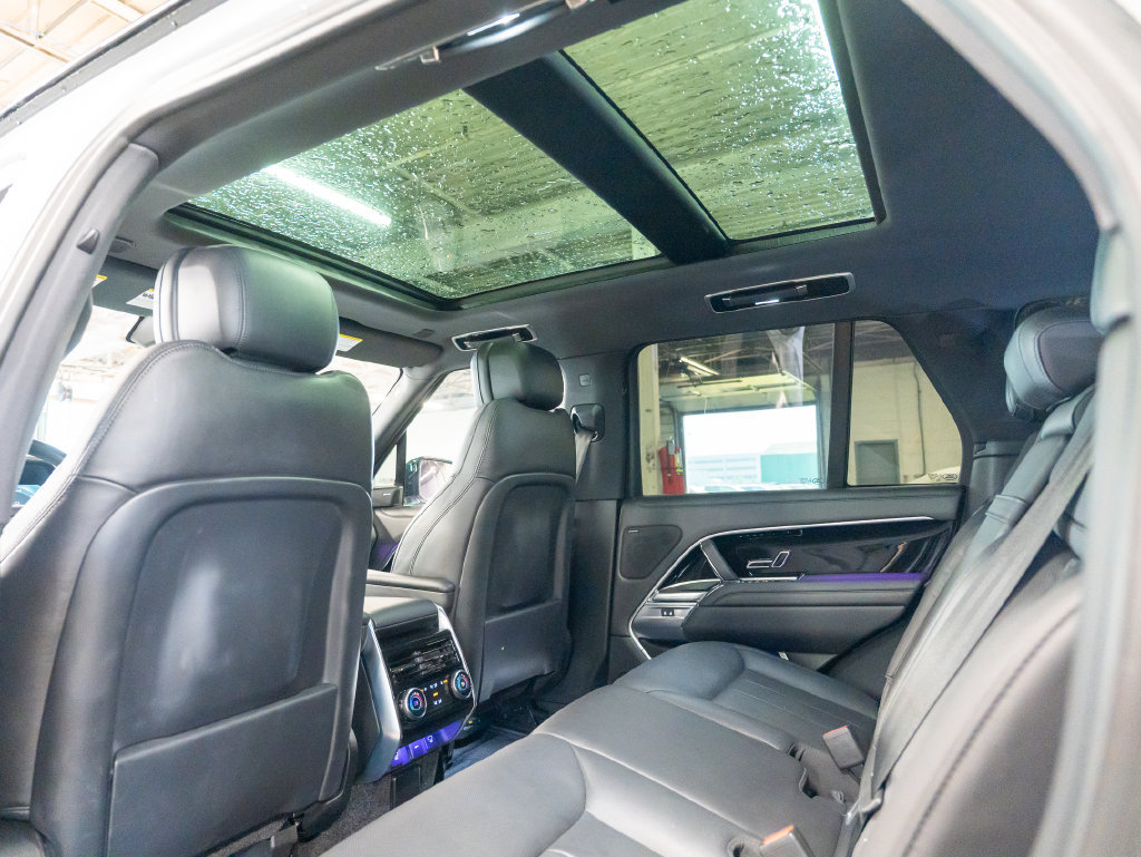 Used 2023 Land Rover Range Rover SE AWD/4WD image 32