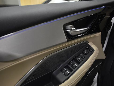 Used 2025 Acura MDX w/ Technology Package image 21