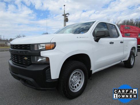 Used 2021 Chevrolet Silverado 1500 W/T w/ WT Value Package image 3