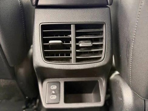 Used 2024 Kia Seltos EX AWD/4WD image 17