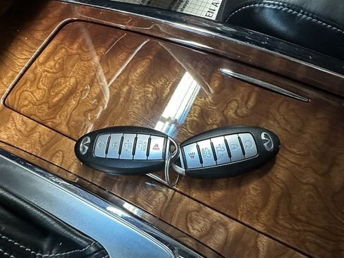 Used 2016 INFINITI QX80 4WD w/ Deluxe Technology Package image 24