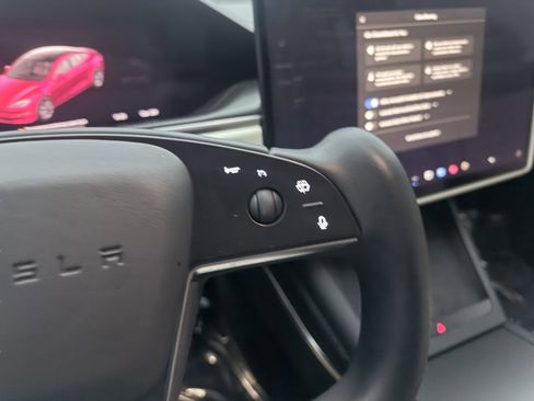 Used 2023 Tesla Model S Plaid image 67