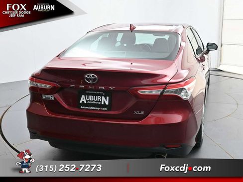 Used 2018 Toyota Camry XLE w/ Audio Package FWD image 4