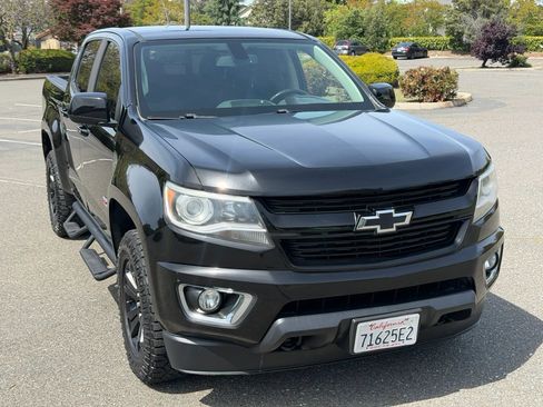 Used 2018 Chevrolet Colorado Z71 w/ Z71 Midnight Edition image 22