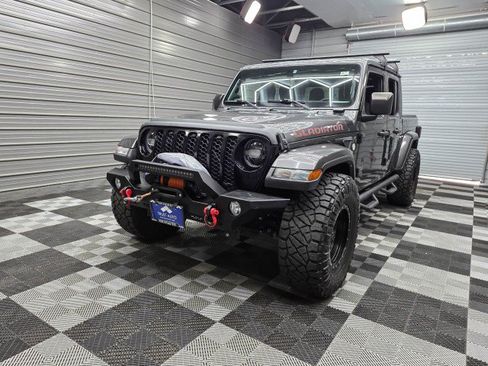 Used 2023 Jeep Gladiator Sport AWD/4WD image 43