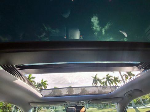 Used 2015 Kia Sorento EX w/ EX V6 Touring Package image 24