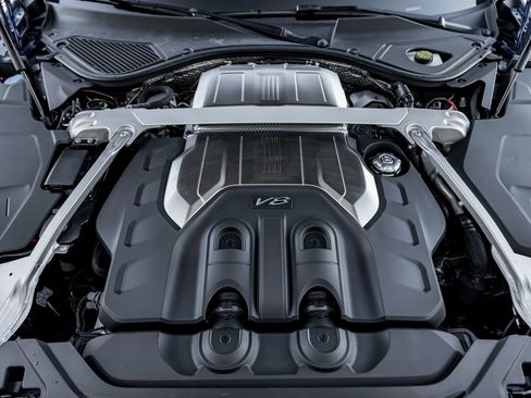 Certified 2023 Bentley Flying Spur V8 image 35