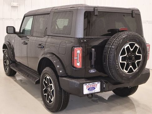 New 2026 Ford Bronco Outer Banks AWD/4WD image 7
