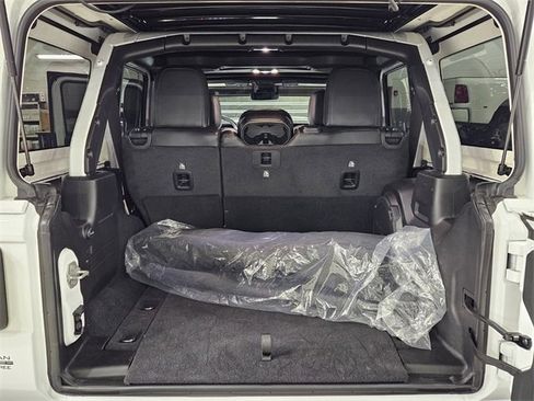 Used 2023 Jeep Wrangler Rubicon 392 w/ Trailer Tow Package image 25