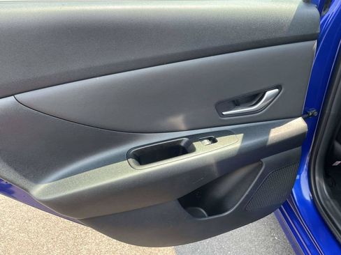 Certified 2025 Hyundai Elantra SEL FWD image 11