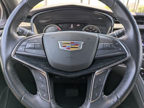 Certified 2023 Cadillac XT5 Premium Luxury AWD/4WD image 25