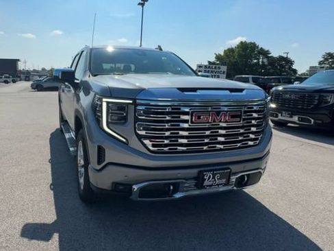 Used 2025 GMC Sierra 1500 Denali w/ Technology Package AWD/4WD image 3