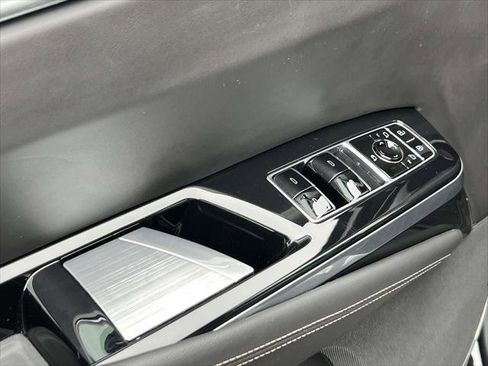 Used 2026 Cadillac Escalade ESV Platinum Sport w/ LPO, ONYX Package AWD/4WD image 20