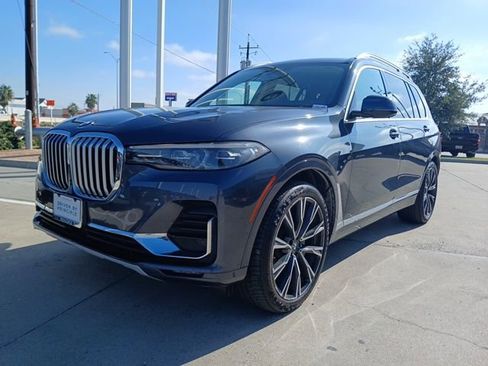 Used 2019 BMW X7 xDrive40i w/ Premium Package image 3