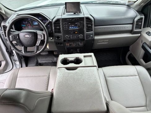 Used 2018 Ford F350 XL w/ Power Equipment Group image 16