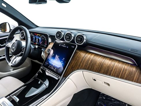 Certified 2023 Mercedes-Benz GLC 300 image 18