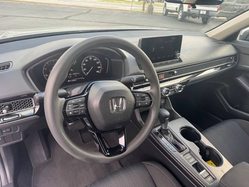 Used 2025 Honda Civic LX image 7