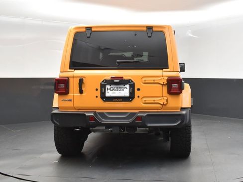 Used 2021 Jeep Wrangler Unlimited Sahara w/ Cold Weather Group image 7