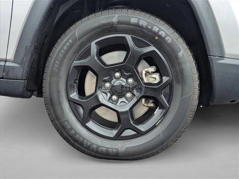 Used 2023 Jeep Compass Trailhawk AWD/4WD image 23