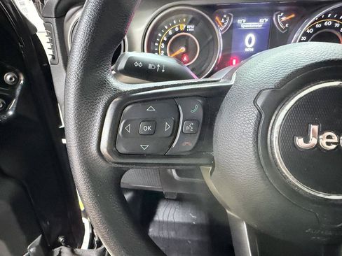 Used 2018 Jeep Wrangler Unlimited Sport AWD/4WD image 37