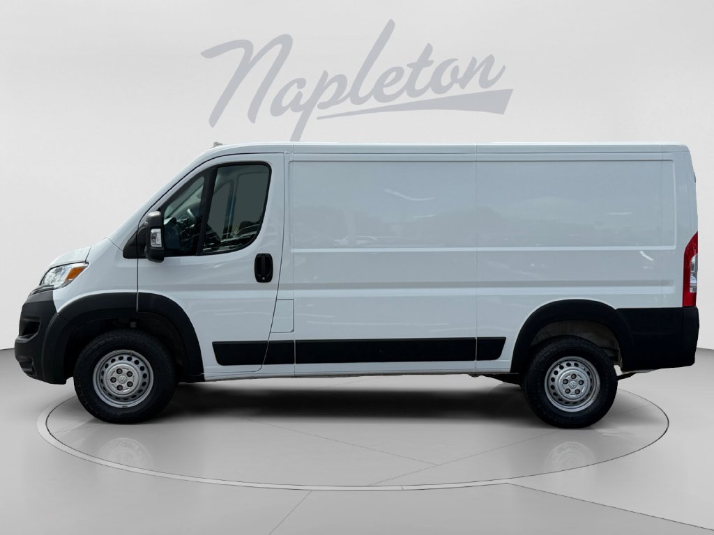 Used 2025 RAM ProMaster 2500 w/ Convenience Group FWD image 2