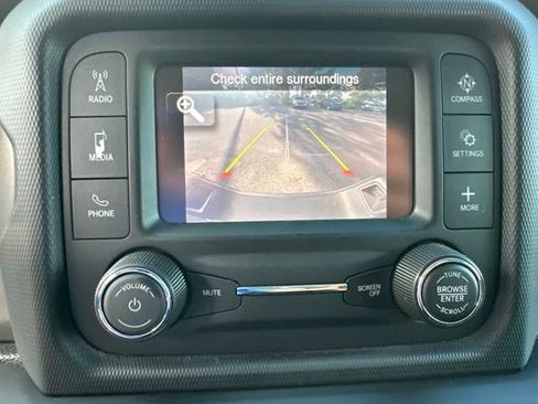 Used 2021 Jeep Gladiator Sport AWD/4WD image 15